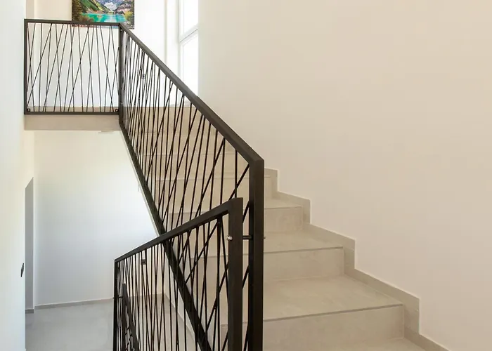 Beautiful Apartment In Vrsi With Wifi 브르시